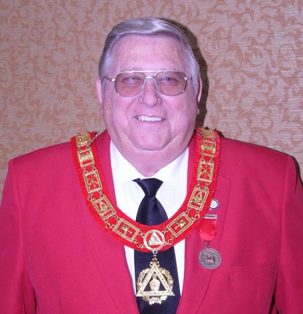 Grand Chapter Royal Arch Masons Of Arkansas T.J. Henwood, PGHP, Editor P.O. Box 6681 Sherwood, AR 72124-6681 501-413-8181 chiknstik@gmail.com On-Line, in color, at: http://www.aryorkrite.