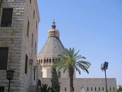 Tour n4 Nazareth, Sea of Galilee and the Jordan River Drive to Nazareth, the city of Jesus' childhood, and visit the Church of Annunciation.