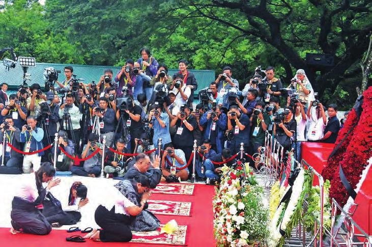 Thakhin Mya pay tribute to Thakhin Mya and martyrs at the