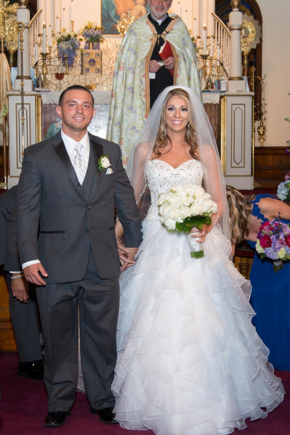 Kenneth Iavarone and Sonya Parseghian exchanged the vows of Holy Matrimony in Sts.