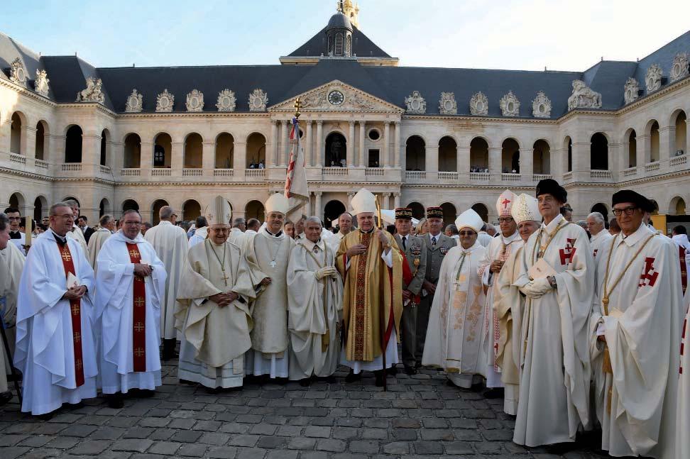 XX N 44 - FALL 2016 The Life of the Lieutenancies The French Lieutenancy gathered together with the Grand Master About thirty new Knights and Dames of the Order of the Holy Sepulchre where knighted