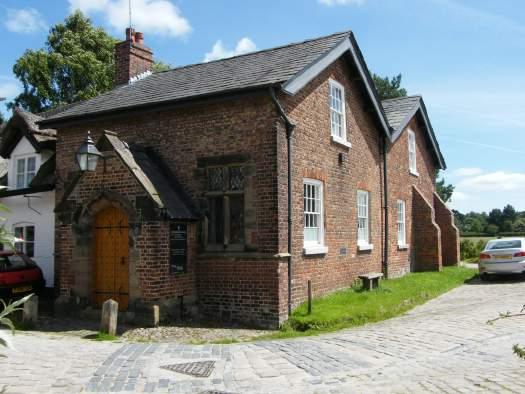 Point E: Methodist Chapel 5 mins Background Information FAST TRACK: Methodist Chapel - When Norcliffe Chapel became established as part of the Unitarian movement in 1833, the Methodists reacted by