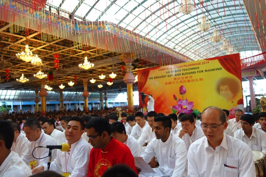 CHINESE NEW YEAR PILGRIMAGE 2014 1-7 February 2014 Final Report Theme Sai Baba s Teachings His Greatest Gift & Blessing For Mankind Participants A total of close to 350 participants from Indonesia,