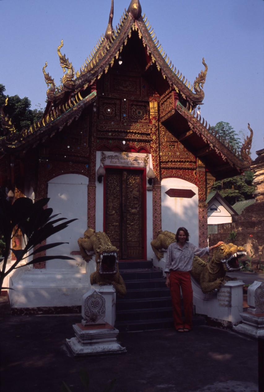 A Buddhist Temple in Chiang Mai: Paradox and Confusion must be conquered before