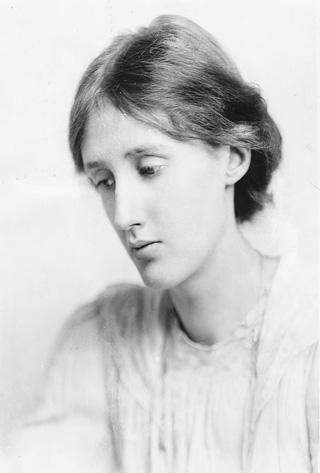 Modernism Literature of Early 20th Century modernism critical of middle class society, but more concerned with beauty than social issues famous modernist writers: Virginia Woolf portrayed individuals