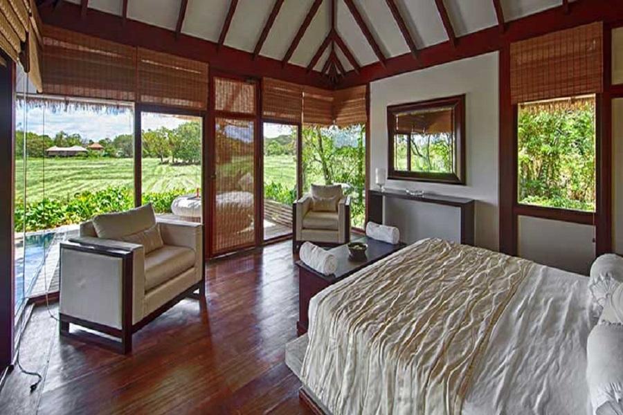 ACCOMMODATION ANURADHAPURA ULAGALLA RESORT Set amongst 58 lush acres bordering two ancient reservoirs Ullagalla and Wannamaduwa, cultivated paddy fields form the heartland of this breathtakingly