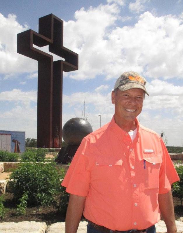 Thanks to the prayers and support of the saints, today THE COMING KING SCULPTURE PRAYER GARDEN is Kerrville s top year-round tourist attraction, drawing visitors from all 50 states and more than 65