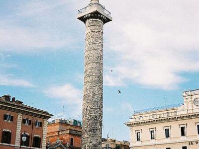 - Page 5 - A) Column of Marcus Aurelius (must see) In the center of Piazza Colonna stands the Column of Marcus Aurelius, with its interesting bas reliefs.