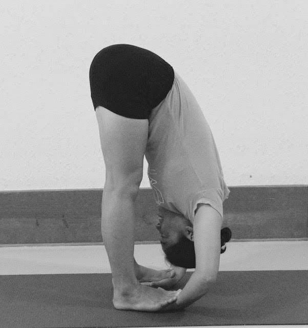 Padahastasana Hands to Feet Pose From Uttanasana, place the hands under the feet. Stretch both legs fully extended.