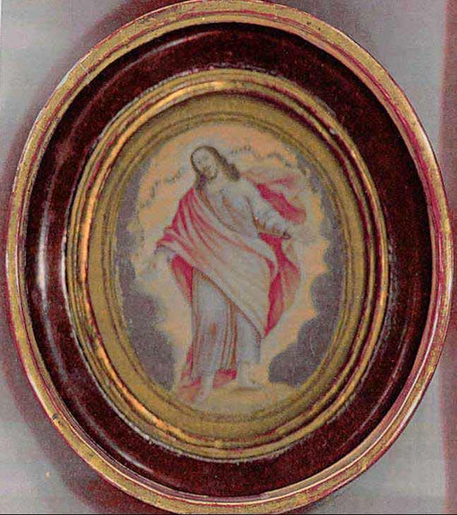Close photographic analysis of a small medallion, painted by Louise, reveals a heart which the naked eye can barely see, and was unnoticed for years.
