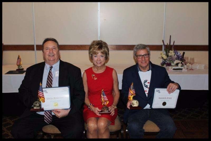 Sacramento Chapter President Stan Leavitt with GW Honor Medal recipients San Diego Chapt er February 9, 2017 // March 9, 2017 The San Diego Chapter hosted their awards banquet on February 9 at the