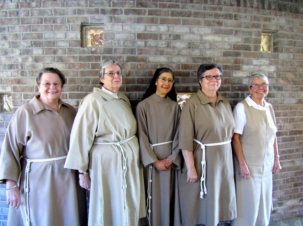 Page 5 NEWS AND UPCOMING EVENTS Our Newly Elected Council (left to right) Monastic Immersion Experience April 8 21, 2018 Monastery of St. Clare, Travelers Rest, SC Sr.