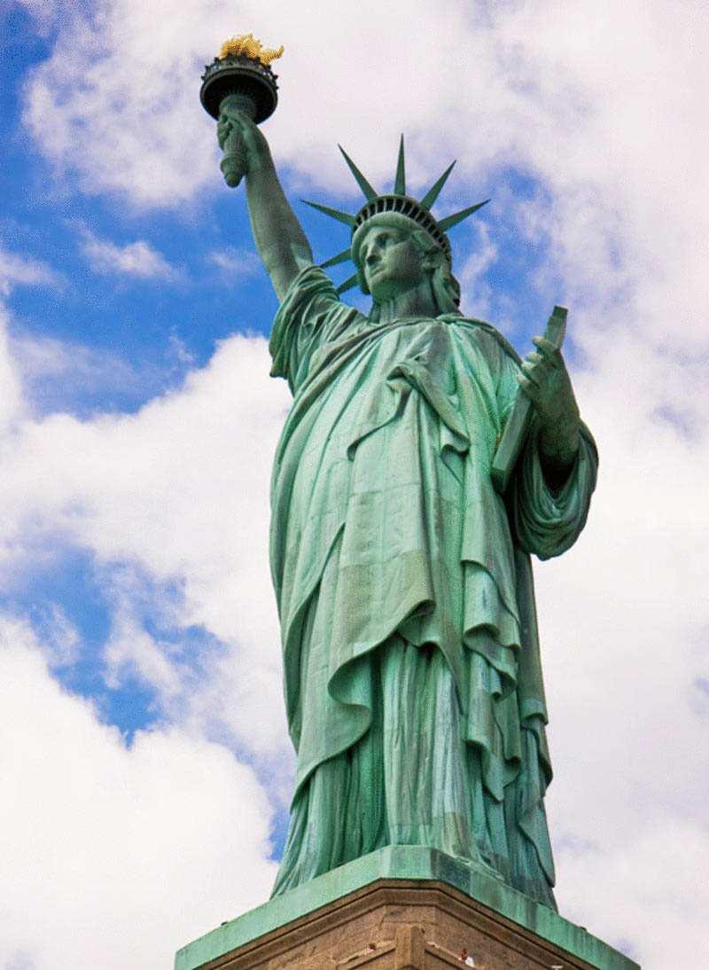 SSC Programme Lesson 3: The Statue of Liberty A. Read the text The Statue of Liberty was a joint venture between the USA and France. It was declared as a World Heritage site by UNESCO in 1984.