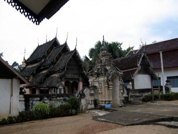 Wat Lai Hin Luang Lampang Monastery Museums in