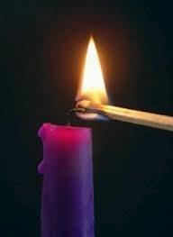 asual. blanket or picn LIGHTING THE ADVENT CANDLES Be a part of the worship experience this holiday season.