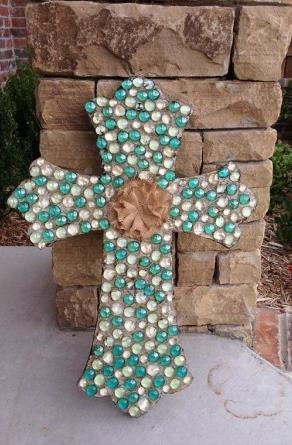This intention behind the Lent Cross Challenge is to keep the cross at the heart of Easter.