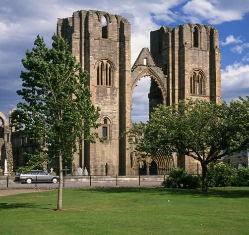 5 Did you know... Elgin Cathedral is sometimes known as the Lantern of the North. Why do you think it has this name? Tour notes: Elgin Cathedral Stand in front of the main west entrance.