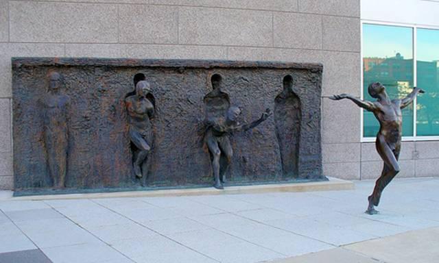 CONTEMPORARY ART, TODAY S ARTISTS "FREEDOM" BY ZENOS FRUDAKIS 26 APRIL 2015 To commemorate the 25th of April holiday just passed, I would like to share with you this wonderful piece of art, perhaps