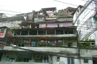 HOUSING IN RIO DE JANEIRO By Verne Blalack (Verne & Judy spent 3 weeks in November visiting Chile, Argentina & Brazil.