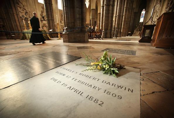 Why is Darwin buried in Westminster Abbey? Evolution accepted as dominant scientific view. Liberal Christianity s acceptance of progressive evolution.