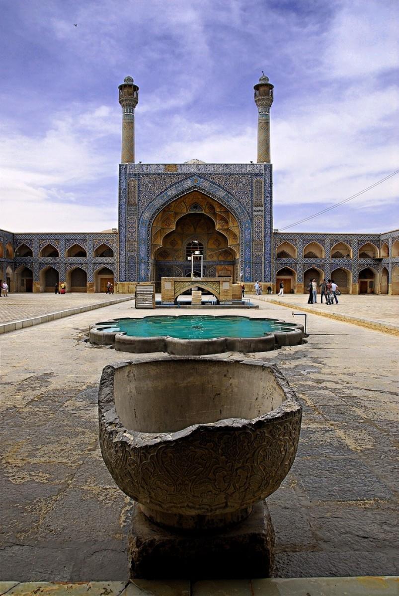 Great Mosque (Masjid-e Jameh) Courtyard Isfahan, Iran Islamic, Perisan: Seljuk, Il-Khanid, Timurid and Safavid Dynasties c.