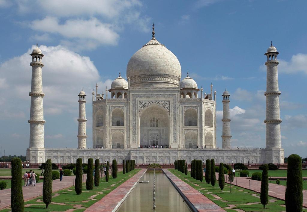 #209 Taj Mahal Agra, Uttar Pradesh, India Masons, marble, workers, mosaicists, and decorators working under the supervision of Ustad Ahmad Lahori, architect of the emperor