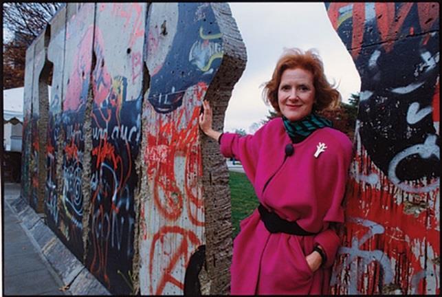 BREAKTHROUGH is a monumental historic sculpture by artist Edwina Sandys, granddaughter of Winston Churchill, created from 8 Berlin Wall panels in 1990 and installed at the Churchill Memorial Museum