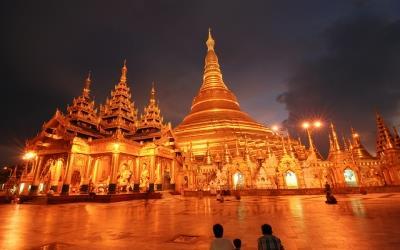 Amazing Myanmar (11 Days)(Code : MMAM) Tour details As Myanmar just recently opened up to worldwide tourism after years of isolation and war, now is the right moment to visit this extraordinary land