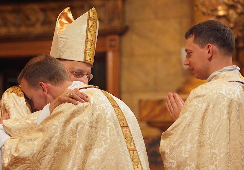 Phillips. Fr. Robin Kwan, who was ordained in 2013, remembers Cardinal George s fatherly care.
