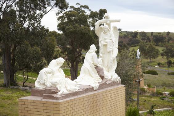 BACCHUS MARSH - THE STATIONS OF THE CROSS The Stations of the Cross represent Jesus s painful journey to His crucifixion at Ta Pinu Marian Centre, a symbolic path was marked out around the hill,