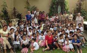 In February 2014 Maree Bezzina, a registered nurse at Saint Francis of Assisi home in Mackay and Judy McIntosh, Administration Offier, visited the Philippines to volunteer with the Franciscan sisters