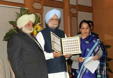 Photo Courtesy: PIB Special Cover on 30 years of Maulana Azad Institute of Dental Sciences, New Delhi - 16th December 2013.