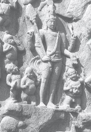 38 Mämallapuram iva is shown holding the shaft of a tri üla (trident) with his lower right hand. His lower left hand is in the boon-bestowing pose, the varada mudrä.