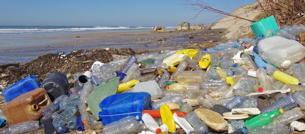 Suggestions for Stopping Plastic Pollution Be a Good Steward of the Environment Stop Plastic Pollution In his ground-breaking encyclical Laudato Si ( Praise be to You ), Pope Francis urged humankind