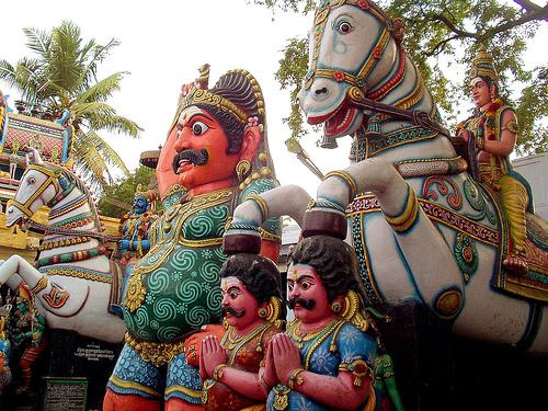 Today you will also visit the Kerala Folklore Akademi in Chirakkal, which has a