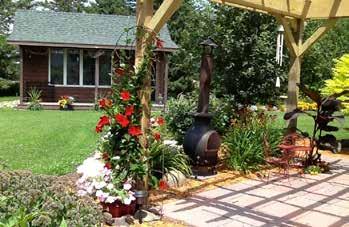 The best part ~ the Moellers are willing to share these spectacular gardens with the public. Please contact Linda Moeller at 319-279-3980 to schedule a time. Both individuals and groups are welcome.