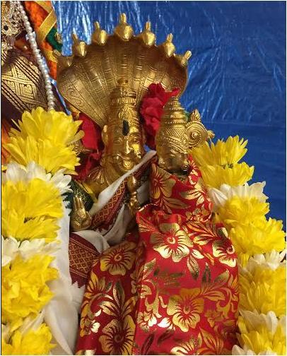 Navarātri 3 nd evening Sri Lakshmi Narasimha Abhishekam (before noon) Monday 3 rd October 2016 09:00 AM - Sri Lakshmi Narasimha Abhishekam 11:00 AM - Archana & Aarathi 07:00 PM - Sāmuhika