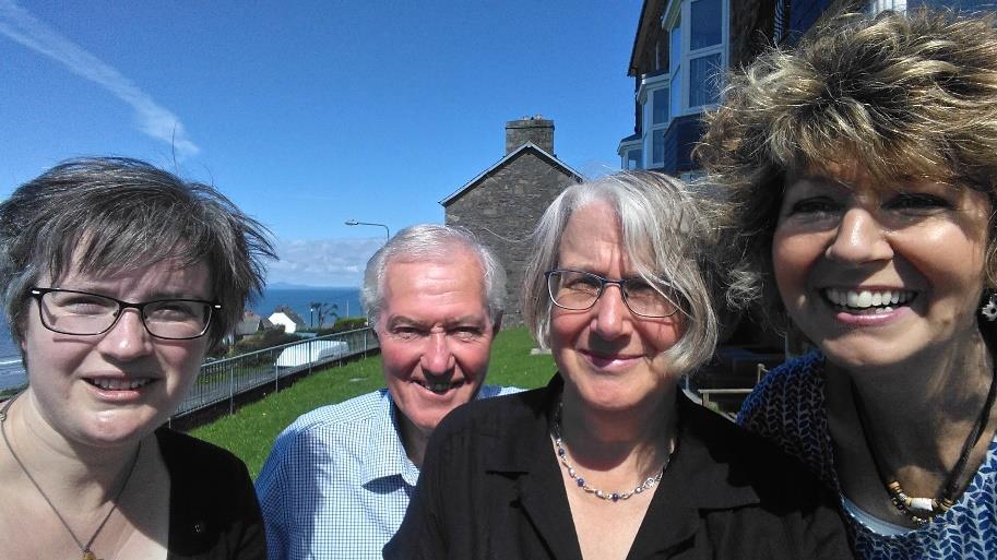 8 Day retreat at Barmouth with the Jesuits Colette has once again been part of the Jesuit led team of spiritual directors at the Jesuits retreat