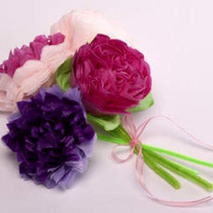 Tissue Paper Flowers These flowers are quick to make and the children enjoy making them.