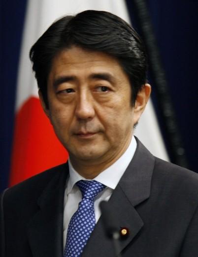 2007: Dark year for Japan Many issues of fraud Mainly with food: beef mince actually pork; cakes and sweets sold to tourists found to be long overdue Executive scandals Prime Minister Abe stepped