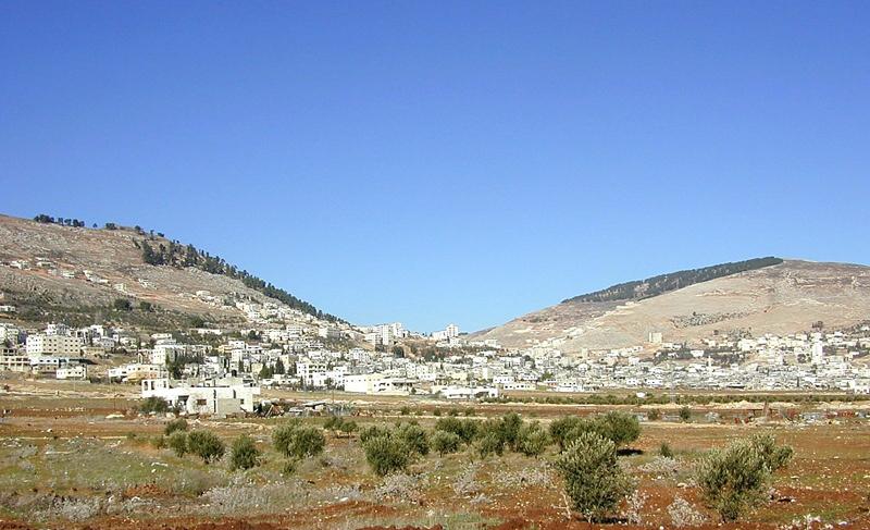 W Site of Shechem (center,