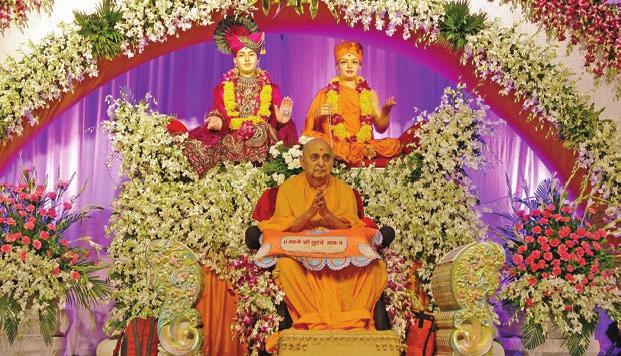 Guru Purnima Celebration 3 July 2012, BAPS Shri Swaminarayan Mandir, Ahmedabad Even before the morning sun had peeked above the horizon, the mandir was abuzz with streams of devotees, young and old,
