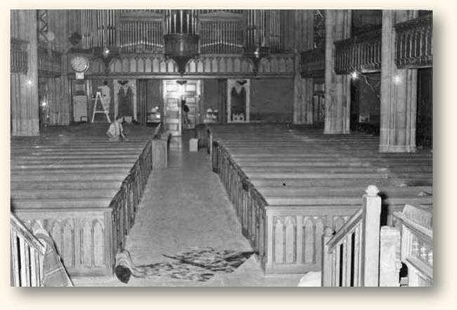 THE PEWS ARE BACK IN PLACE MARCH 1, 1962 According to parishioner Ed Getlein s fascinating history of Trinity Church titled Here Will I Dwell, published in 1976, Trinity celebrated the completion of