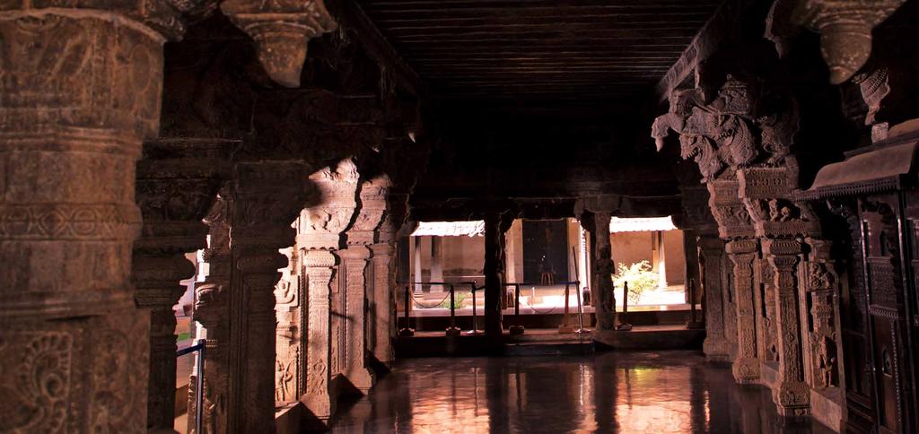 Navarathri Mandapam Navarathri Mandapam or the performance hall is an epitome of Dravidian architecture in stone.
