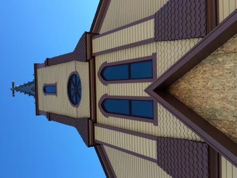 months! Clockwise from above: 1. the new steeple with details based on the design of the original St.