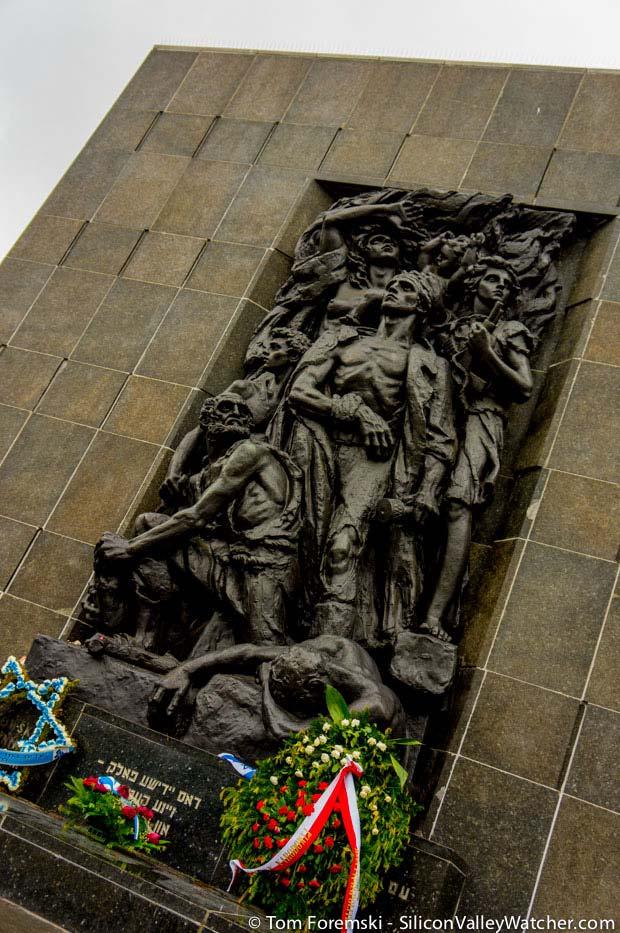 From death to life: A monument to the heroes of the uprising of the Warsaw ghetto in 1943 -