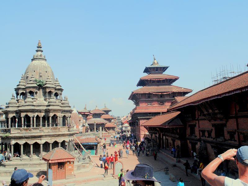 Patan Durbar Square Patan Durbar Square is in Lalitpur (Patan) District and consists of an old royal palace amid many temples. This was once the palace of the kings of Patan.