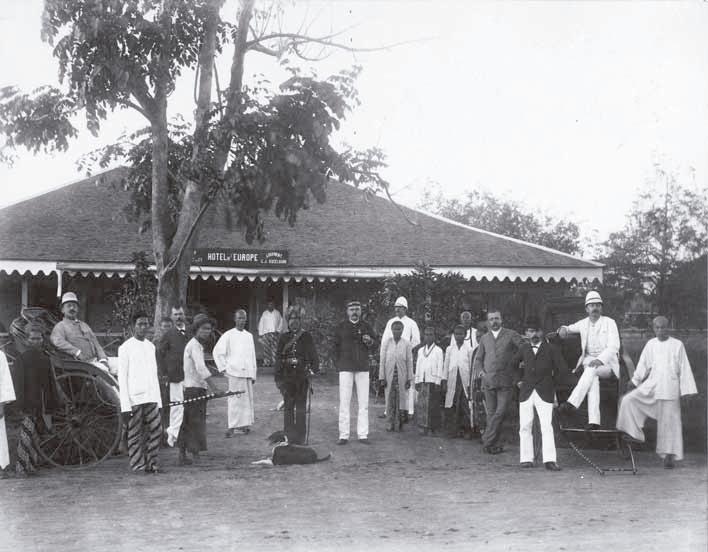 228 Jean Gelman Taylor Figure 23. Hotel de l Europe, Koetaradja, 1892. This photograph is a staged representation of the cast of characters in a Dutch colonial town (KITLV 4946).