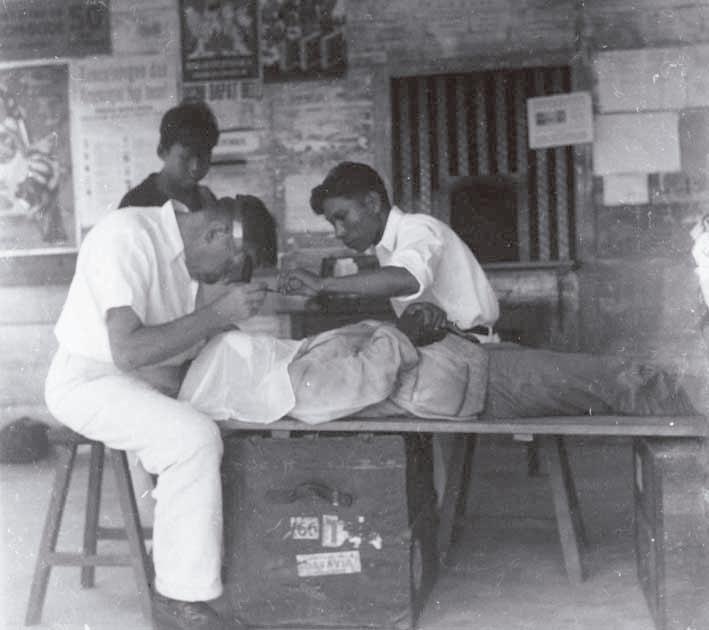 Aceh histories in the KITLV images archive 231 of the introduction of modern health services by the colonial government, and of the benevolent aspect of maturing colonial rule.