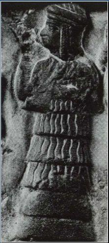What Did Enheduanna Do? Fig.3 Stone carving depicting Enheduanna Enheduanna wrote hymns and poetry to honor the goddess Inanna.